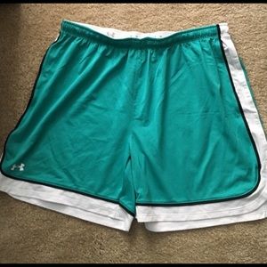 Under Armour Shorts size XL